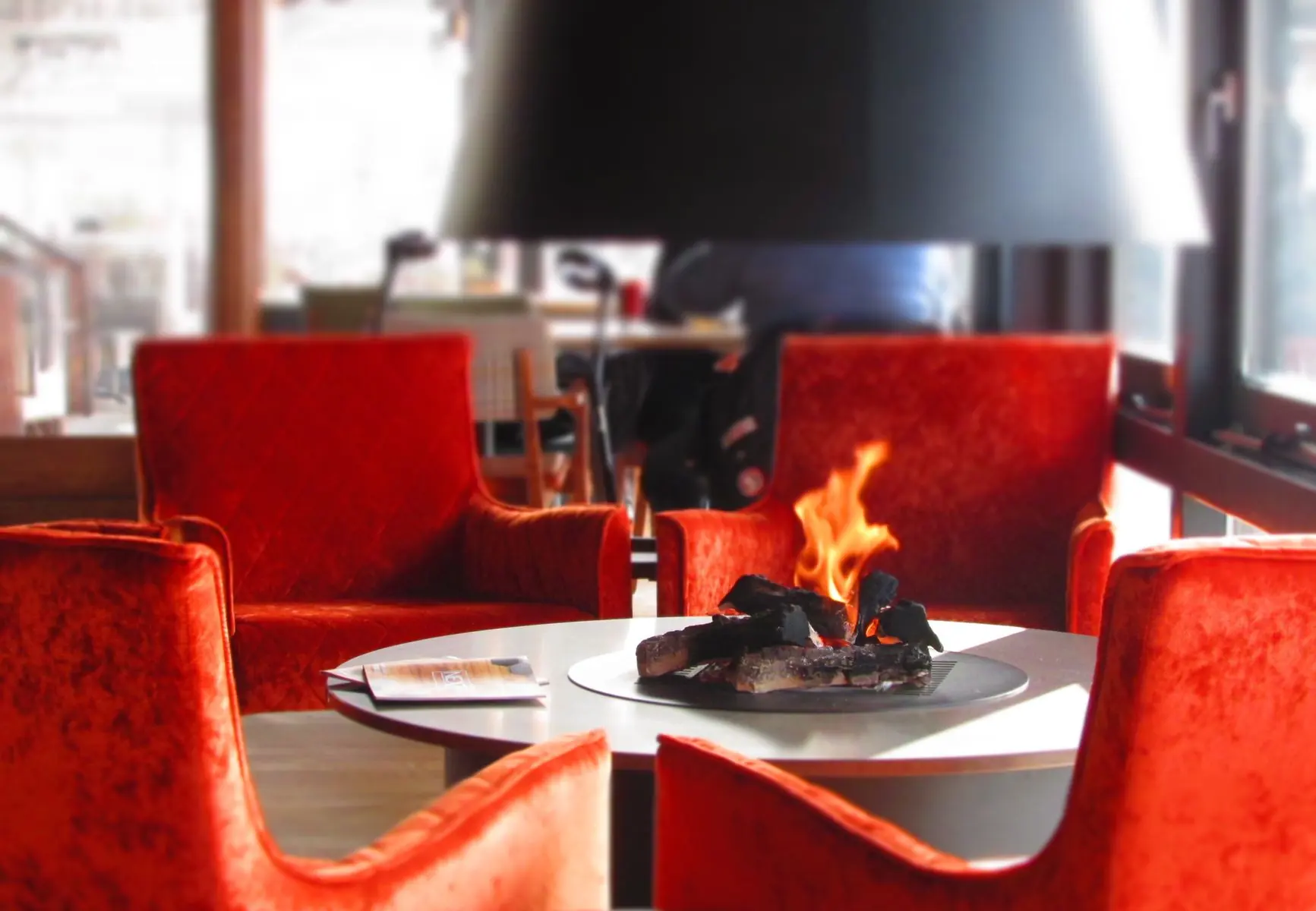 Café & Lounge